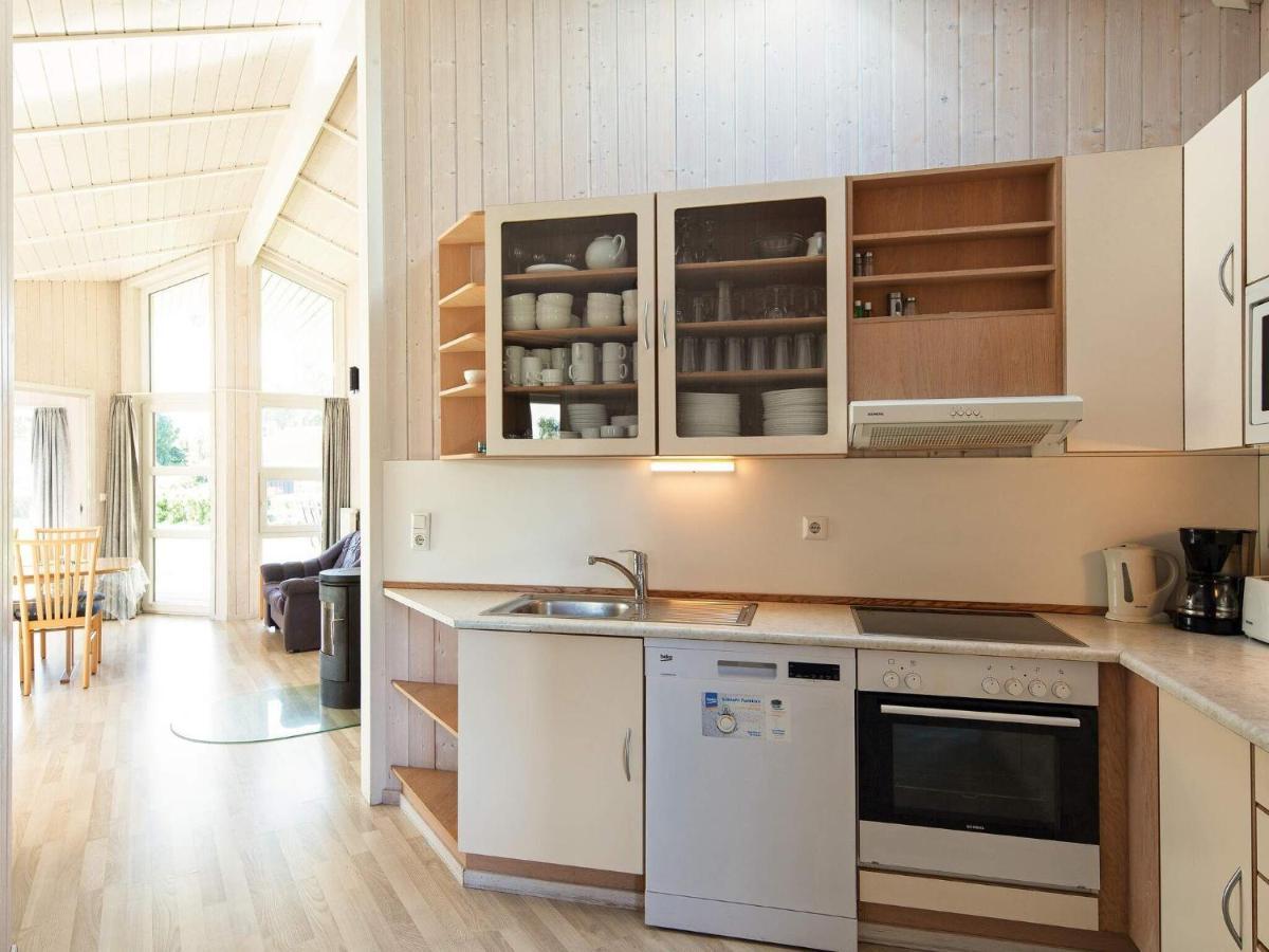 12 Person Holiday Home In Grömitz Buitenkant foto