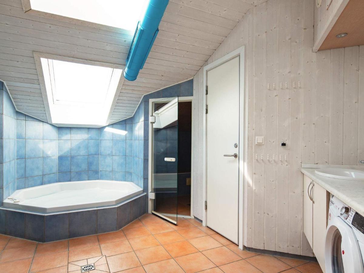 12 Person Holiday Home In Grömitz Buitenkant foto
